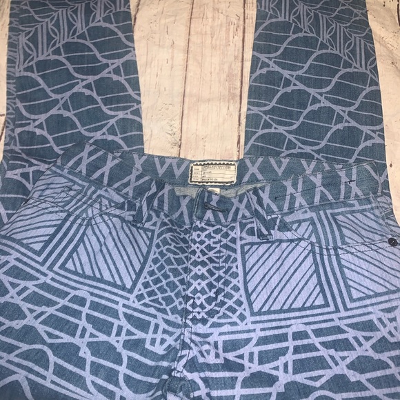 Current/Elliott Classic Blue Skinny Jeans with Rhinestone Details - Picture 4 of 5